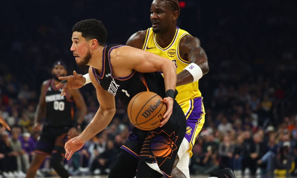 Suns Hold 67-57 Lead Over Lakers as Controversial Calls Spark Debate