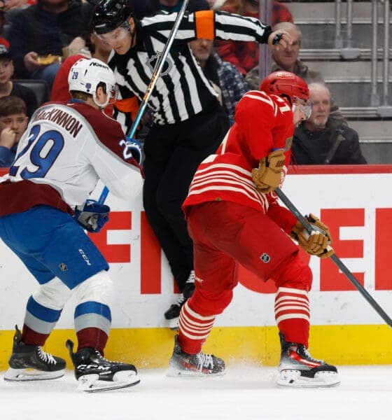 MacKinnon Powers Avalanche to Victory in Detroit Without Necas