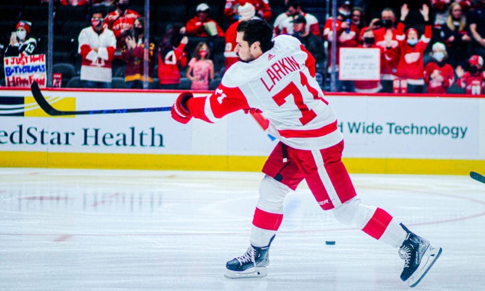 Larkin Shines with OT Win for Red Wings, Flyers Eyeing Trade Moves