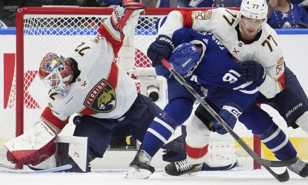 Florida Panthers Battle Maple Leafs in Crucial Division Showdown