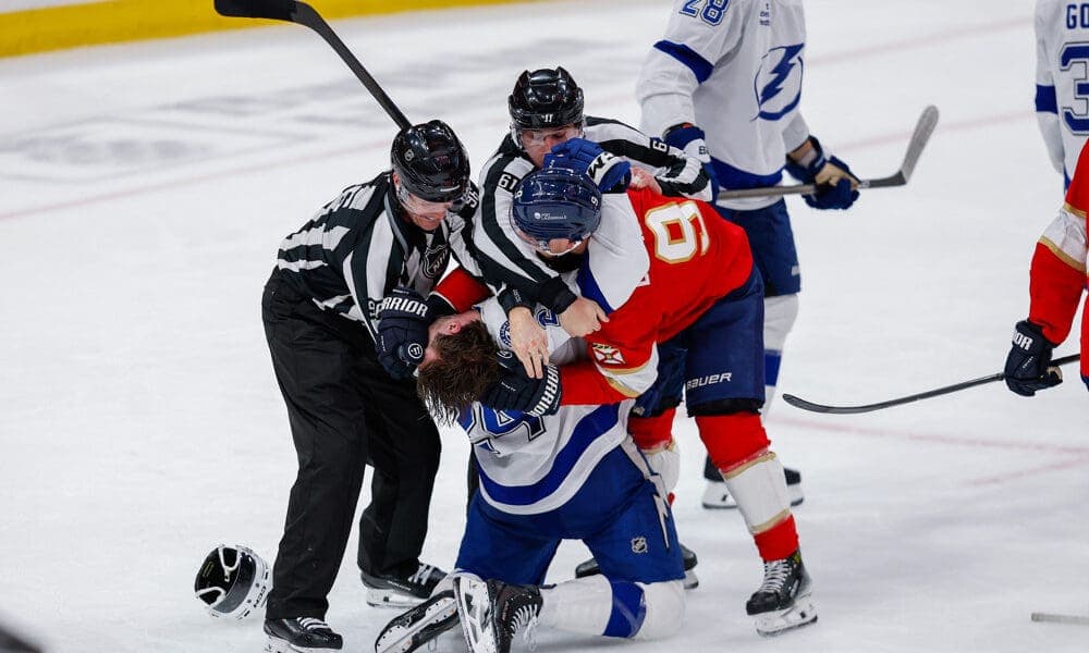 Tampa Bay Lightning Rally to Challenge Florida Panthers in Key Showdown