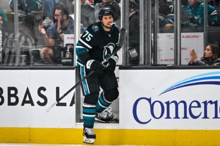 Reaves Reflects on Sharks Scratch and Prepares for Playoff Push