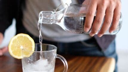 Embrace Winter with These 8 Essential Natural Beauty Tips for Cold Weather