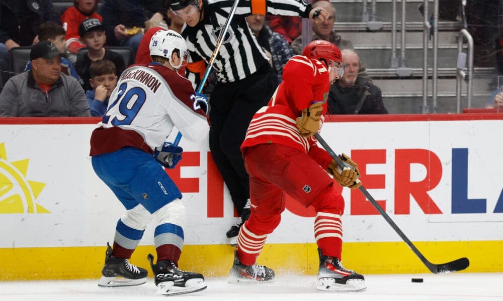 MacKinnon Powers Avalanche to Victory in Detroit Without Necas