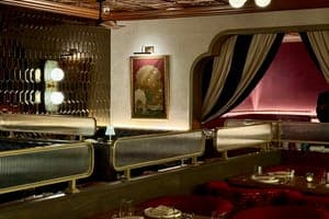 New Hicksville Indian Restaurant Introduces Bold Flavors and Retro Vibes