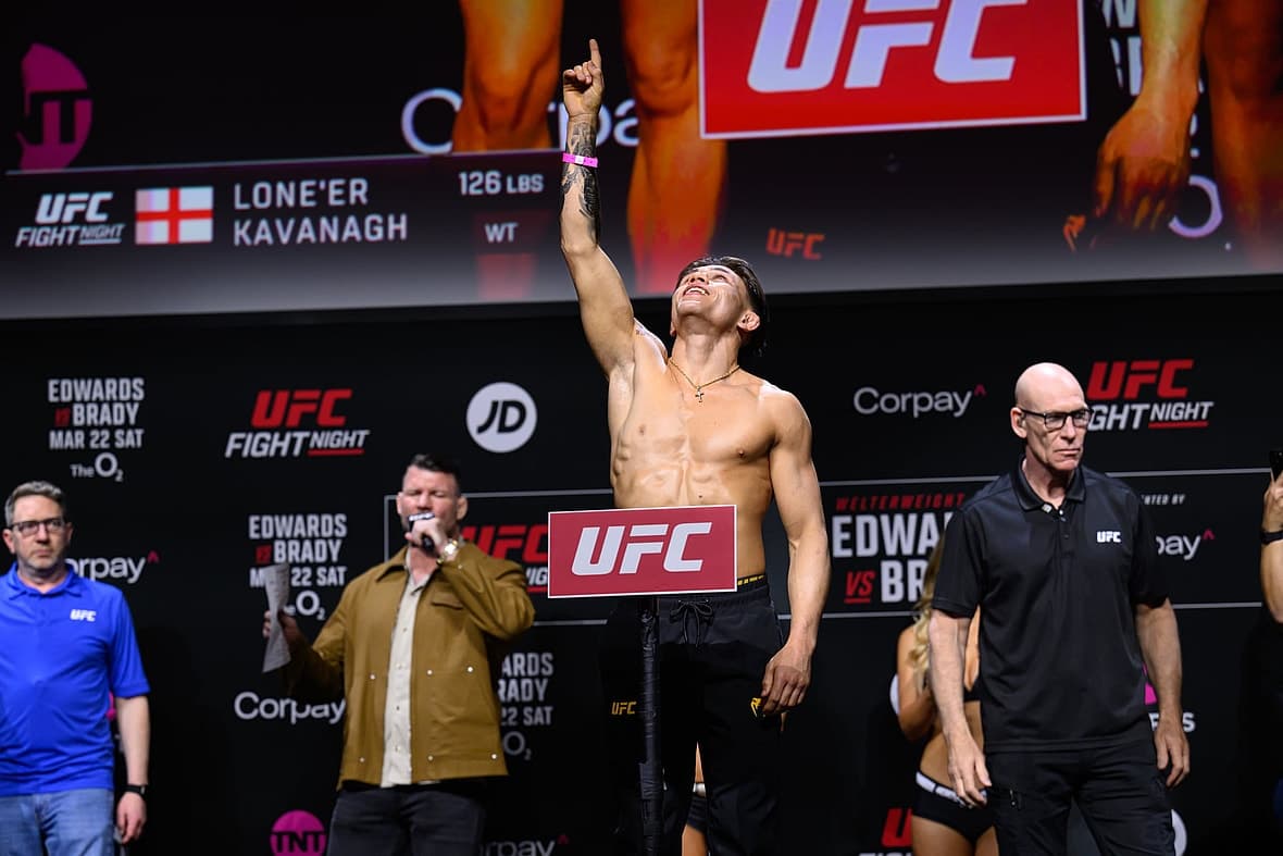 Kavanagh Enters Flyweight Top 10 After Dramatic UFC Mexico City Showdown