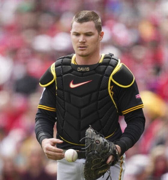 Pirates Face Key Decisions on Suwinski and Catcher Situation