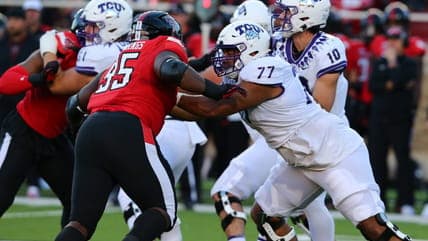 Vikings Sign All-Star Defender, Boosting Defense and Fan Excitement