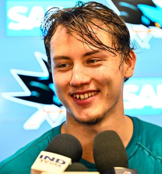 Eklund's Surprise Spoils Mukhamadullin's Secret in Sharks Locker Room