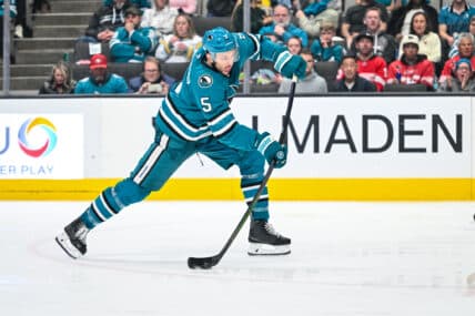 Sharks' Desharnais Connects with Community by Playing ODR Hockey with Kids