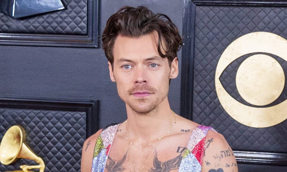 Harry Styles Addresses Hair Transplant and Wig Rumors, Sparks Buzz