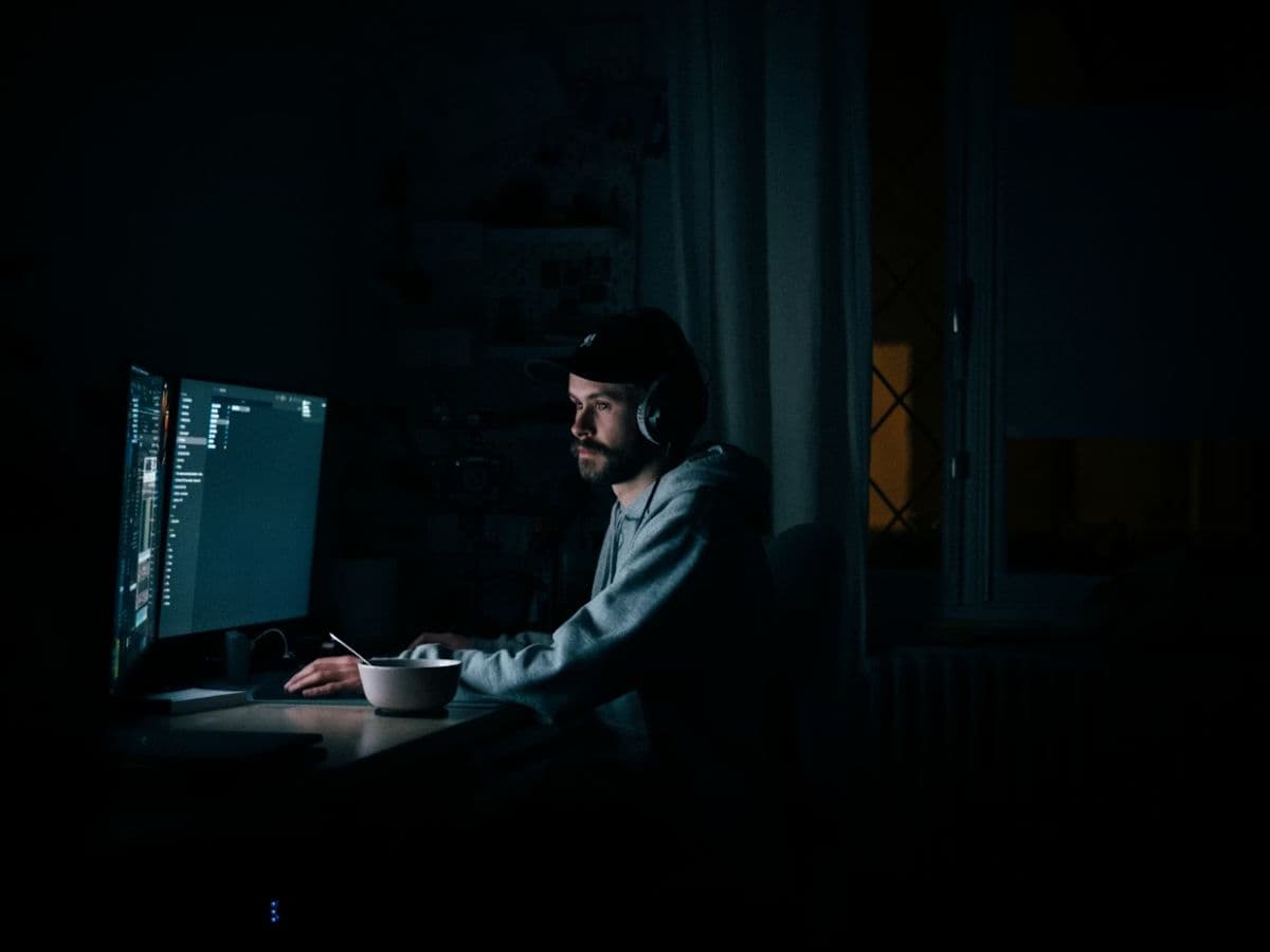 Night Owls Face Increased Heart Risks, New Study Highlights Urgency