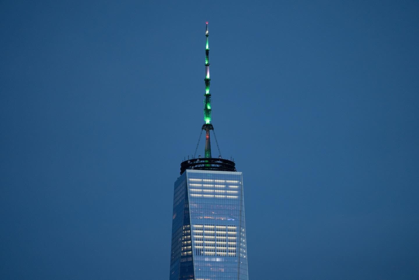 New York Governor Lights Up One World Trade Center in Green to Honor Islam